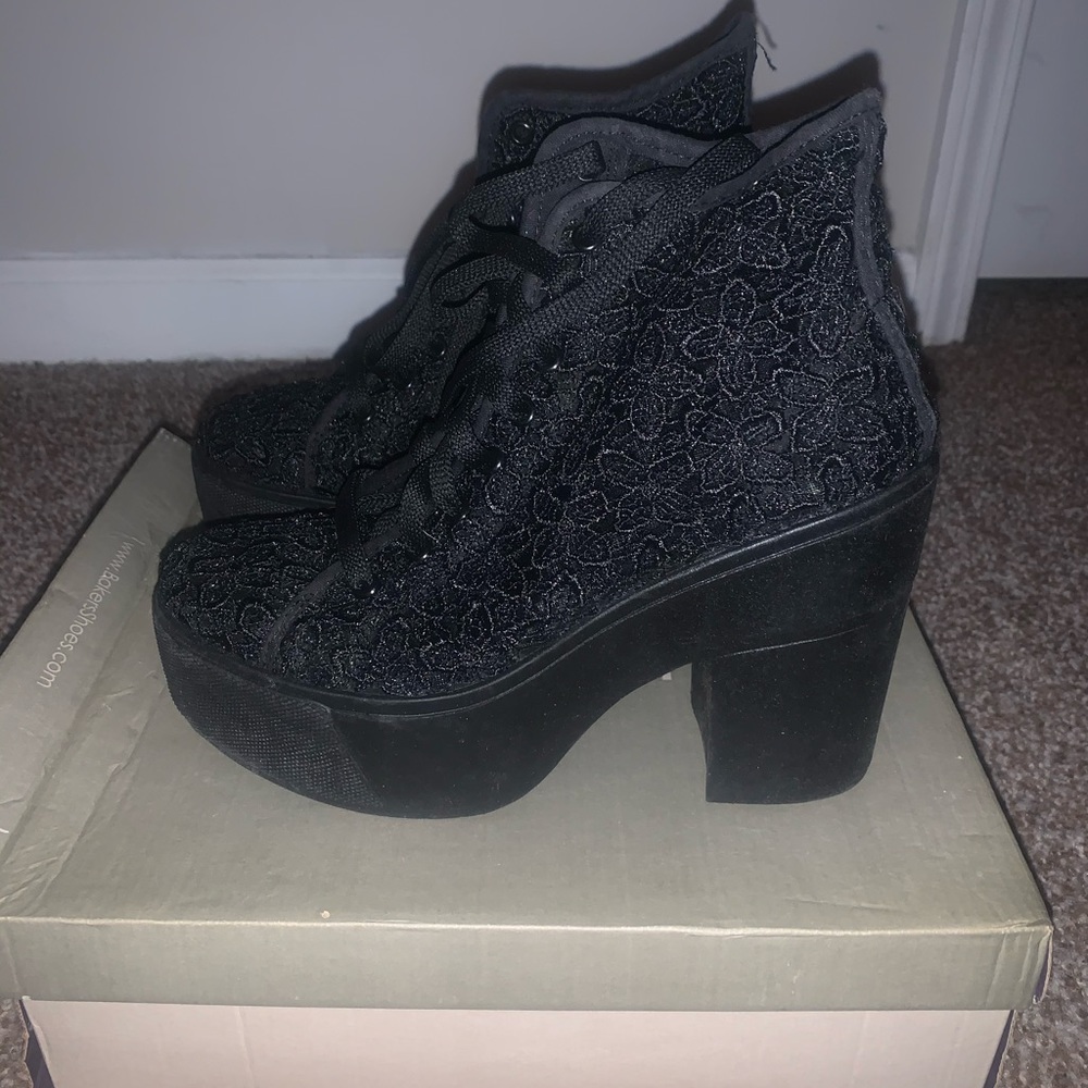 BAKERS PLATFORM LACE BOOTS